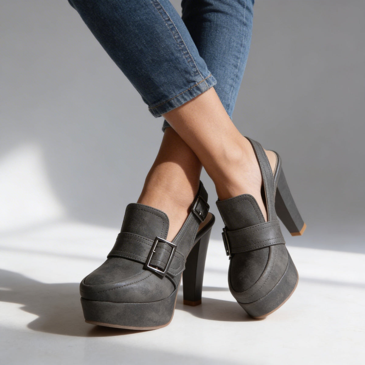 Aderynne - Cushioned Platform Heels - Brown