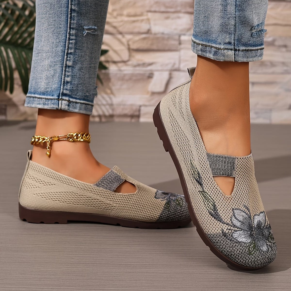Xara - Floral Slip-On Flats - Burgundy