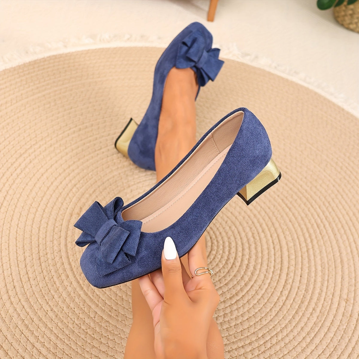 Aleraen - Stylish Casual Heels - Black