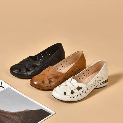 Noemi - Cutout Comfort Flats - Brown