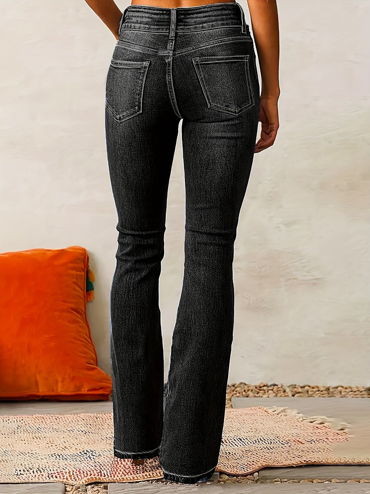 Evarra - Soft-Stretch High-Rise Flared Jeans - Black
