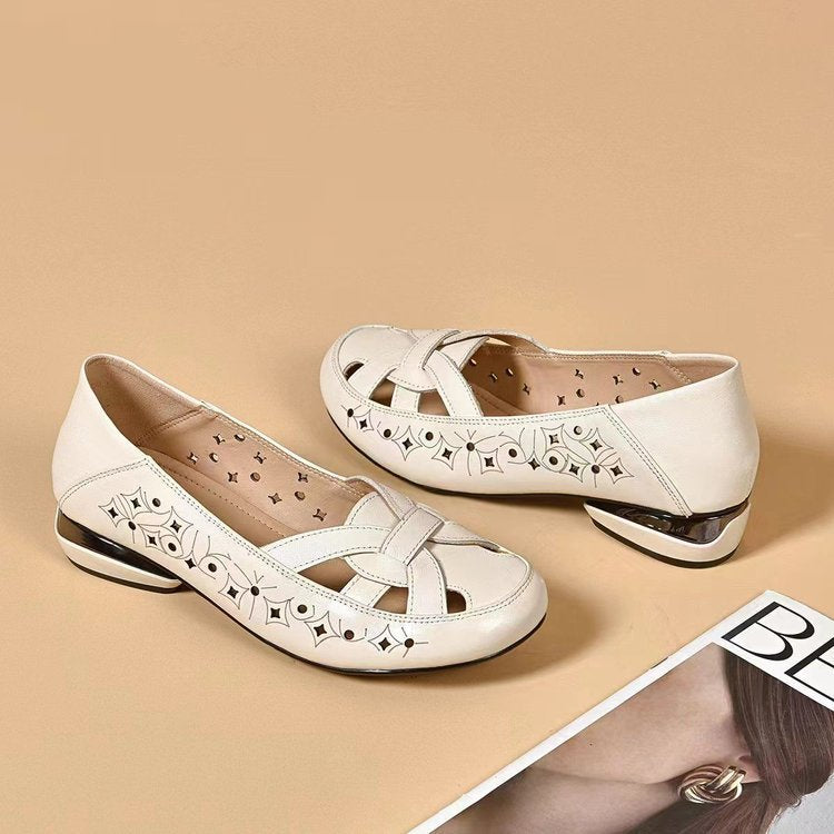 Noemi - Cutout Comfort Flats - Brown