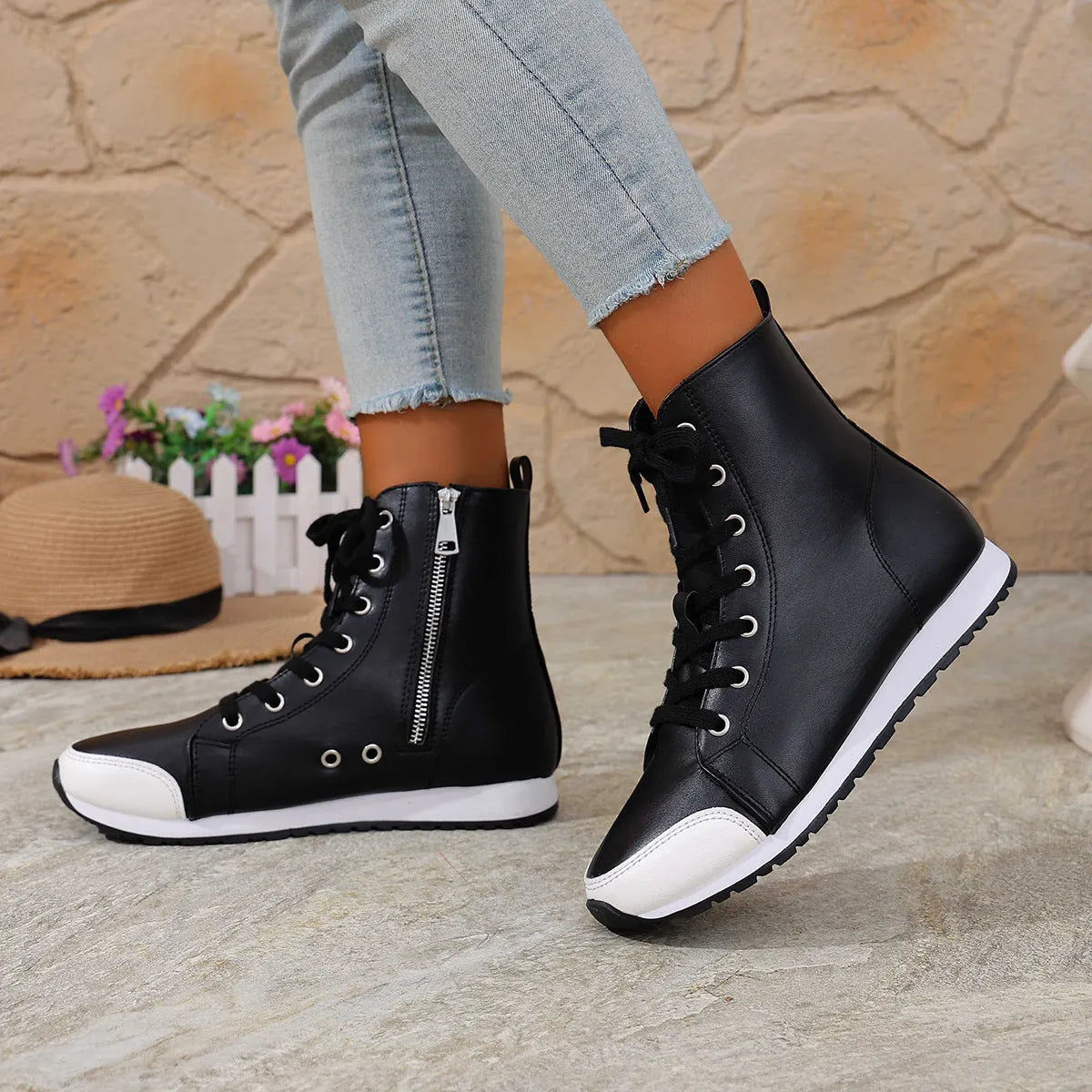 Deloriane - Casual Lace Up Ankle Boots - Black