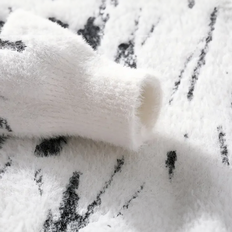 Zarevia - Soft-Touch Half Roll-Neck Sweater - White