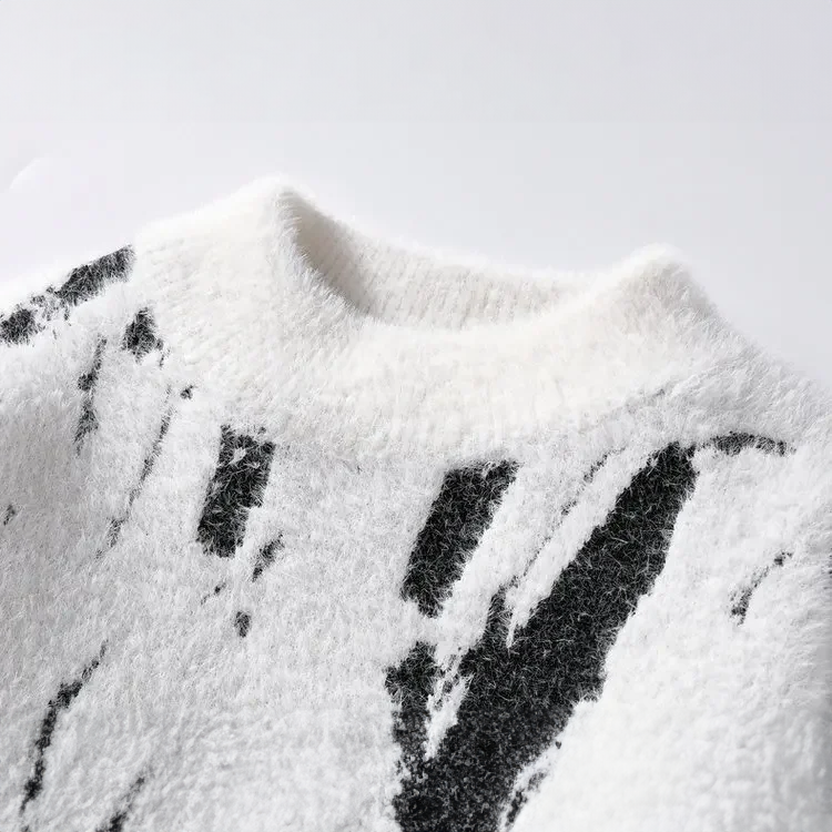 Zarevia - Soft-Touch Half Roll-Neck Sweater - White