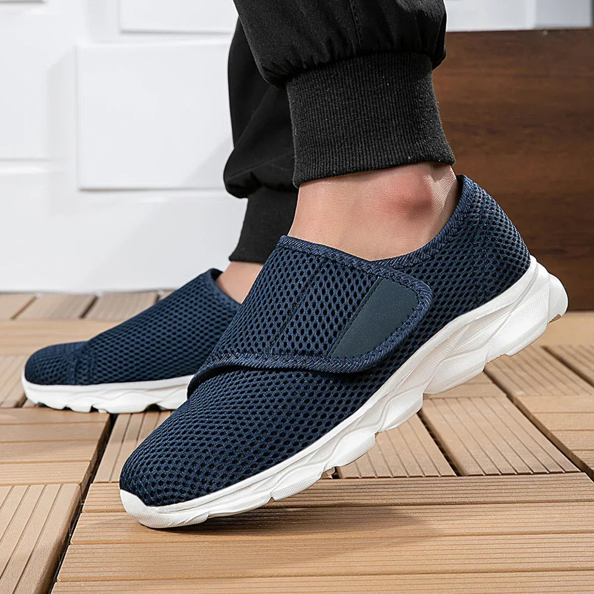 Eudora - Cushioned Comfort Walking Shoes - Black