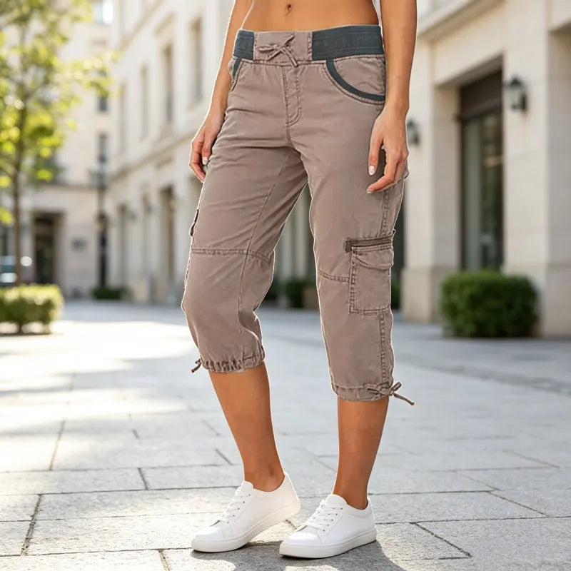 Astrelia - Utility Cargo Capri Pants - Black