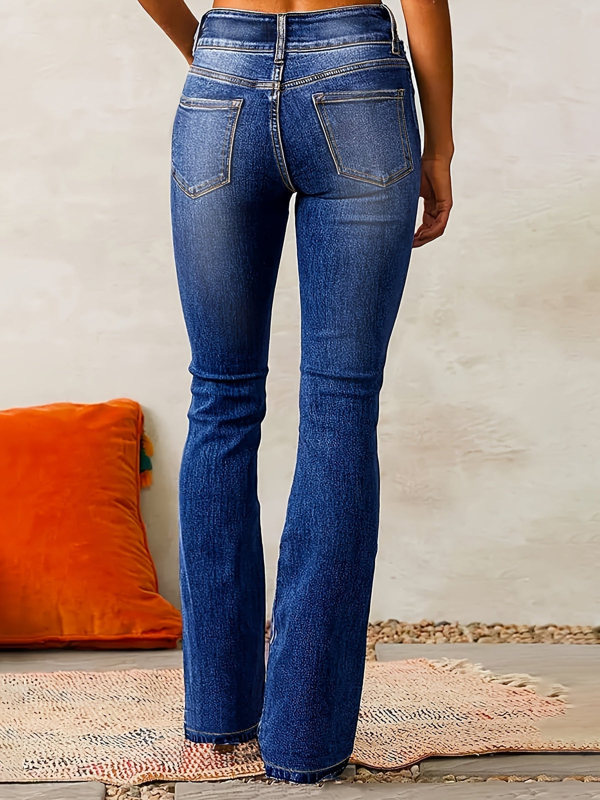 Evarra - Soft-Stretch High-Rise Flared Jeans - Black
